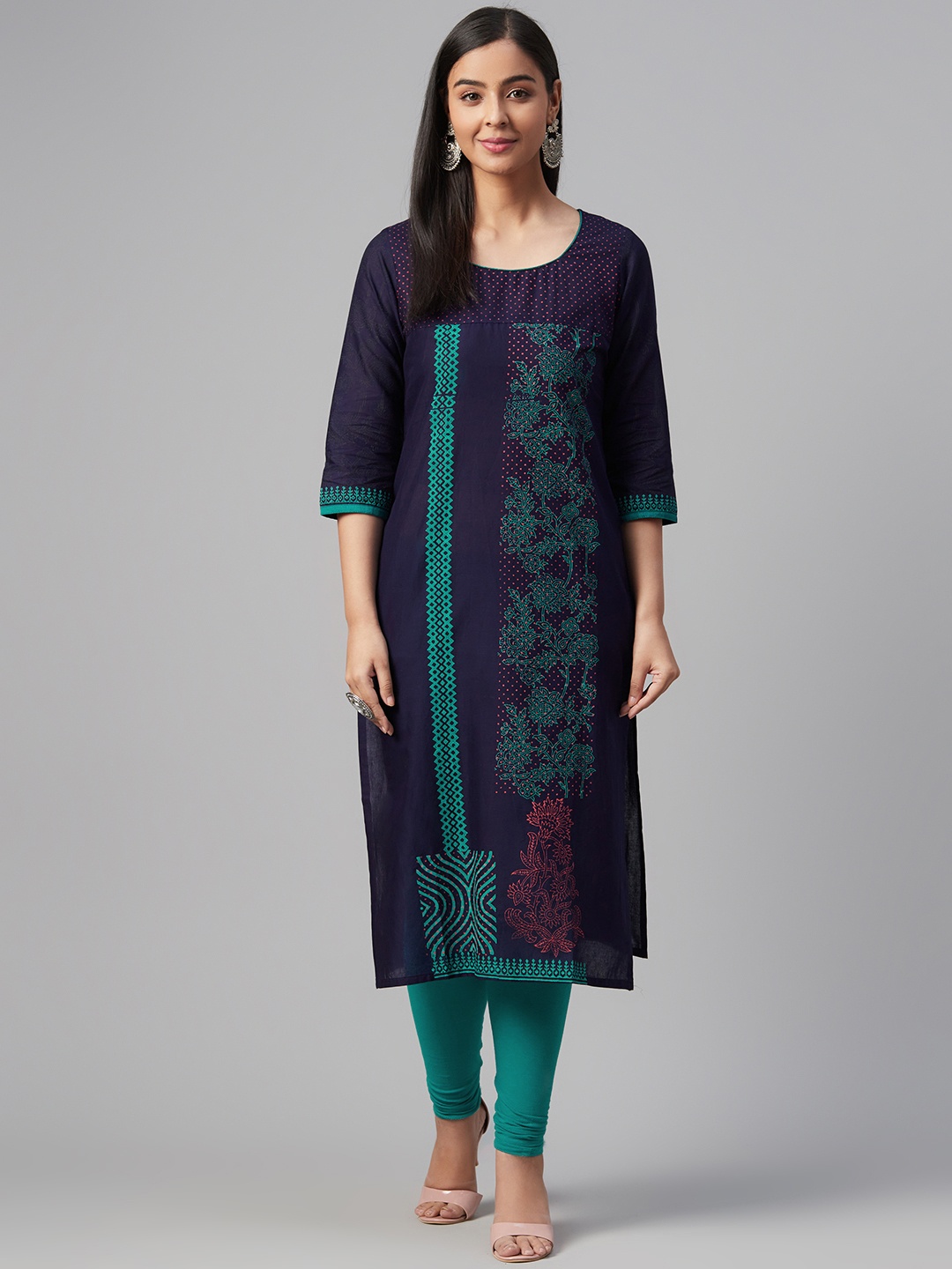 

Akshatani Women Navy Blue & Green Floral Hand Block Print Straight Kurta