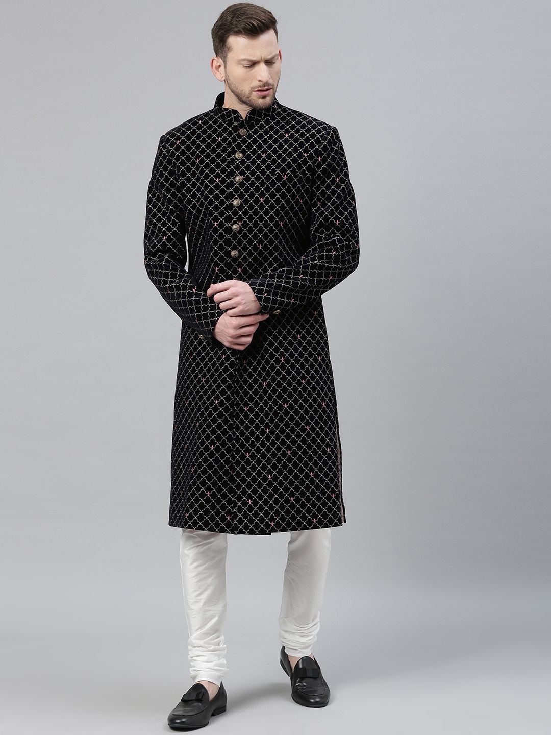 

Louis Philippe Men Navy Blue & Gold-Toned Embroidered Velvet Straight Sherwani Set