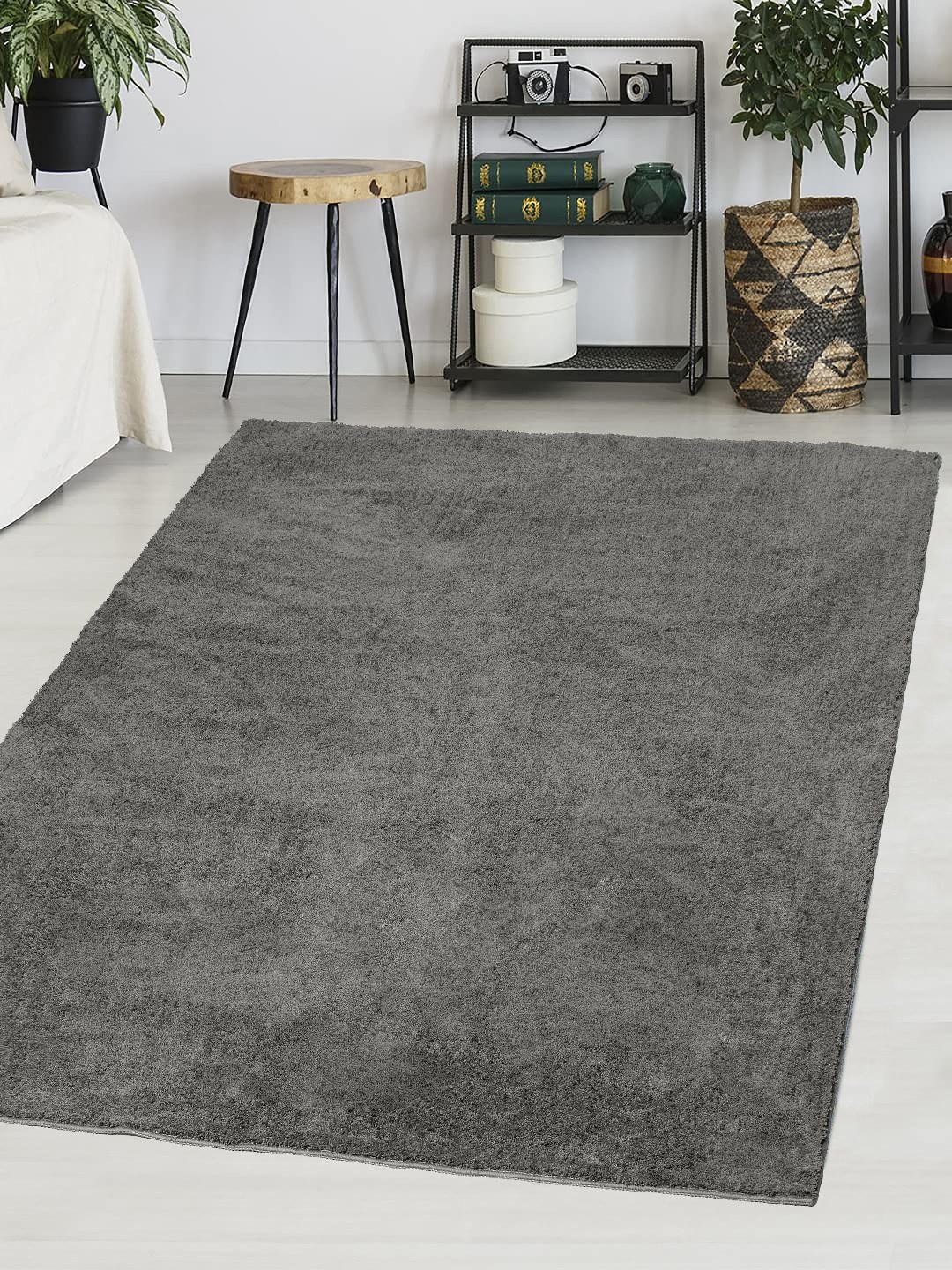 

Saral Home Charcoal-Grey Solid Anti-Skid Carpet