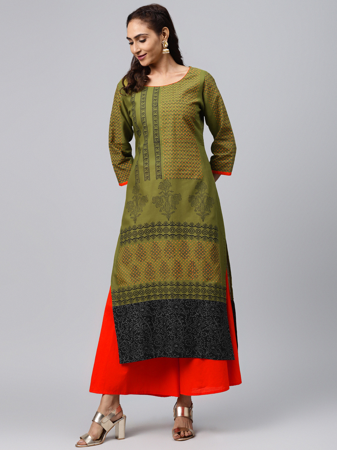 

Akshatani Women Olive Green & Navy Blue Hand Block Printed Straight Kurta