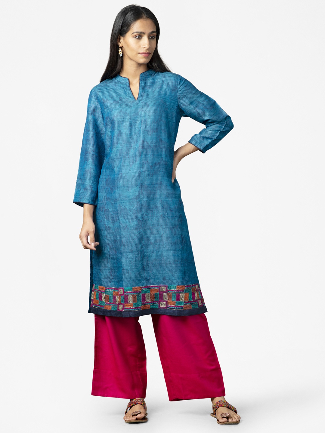 

Fabindia Women Blue Printed Straight Kurta with Embroidered Boarder Detail