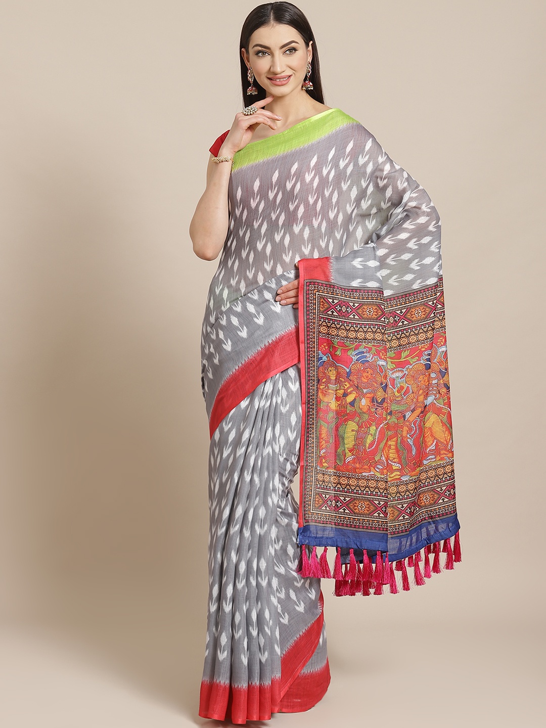 

VASTRANAND Grey & White Printed Ikat Saree