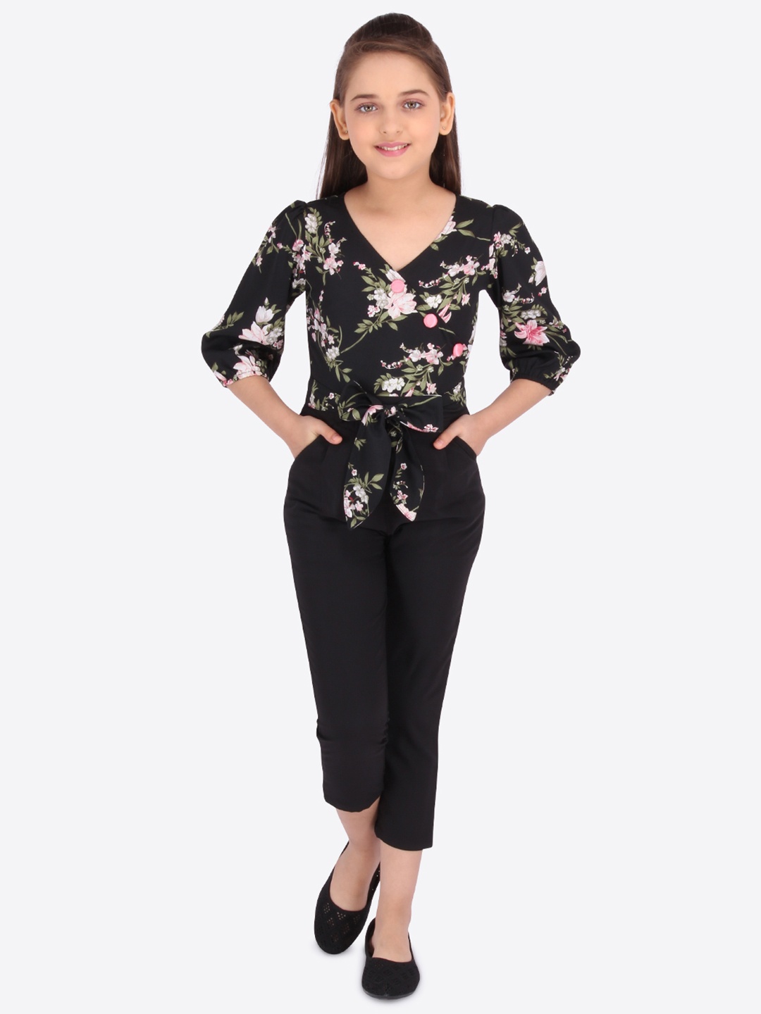 

CUTECUMBER Girls Black & Green Printed Capri Jumpsuit