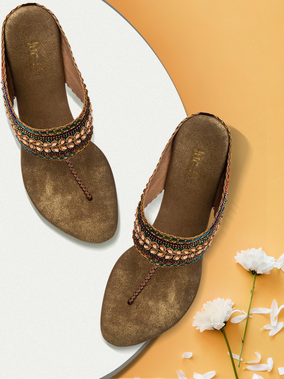 

Inc 5 Women Copper Embellished Wedges