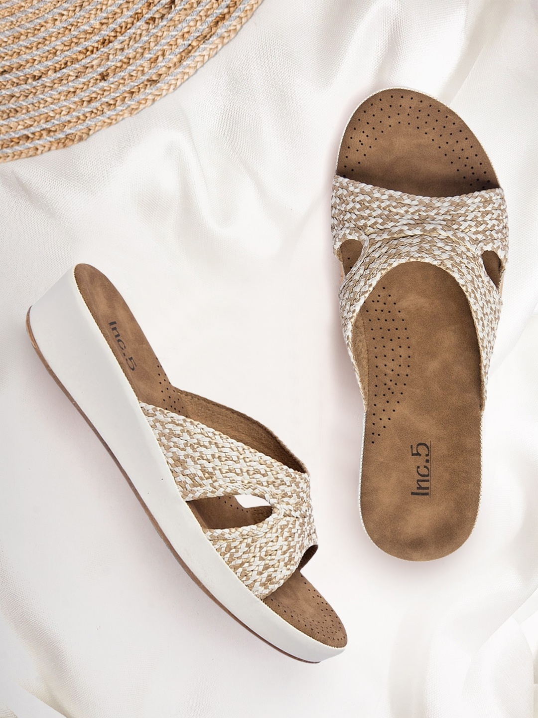 

Inc 5 Women White & Gold Woven Design Sandals