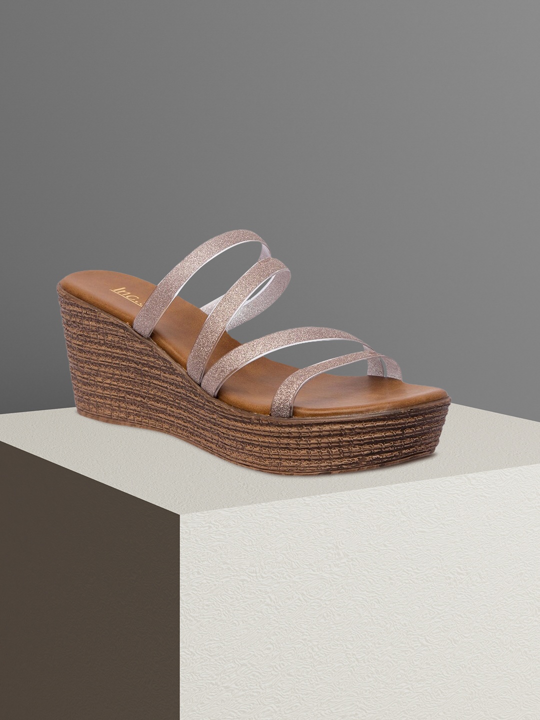 

Inc 5 Women Copper Solid Wedges