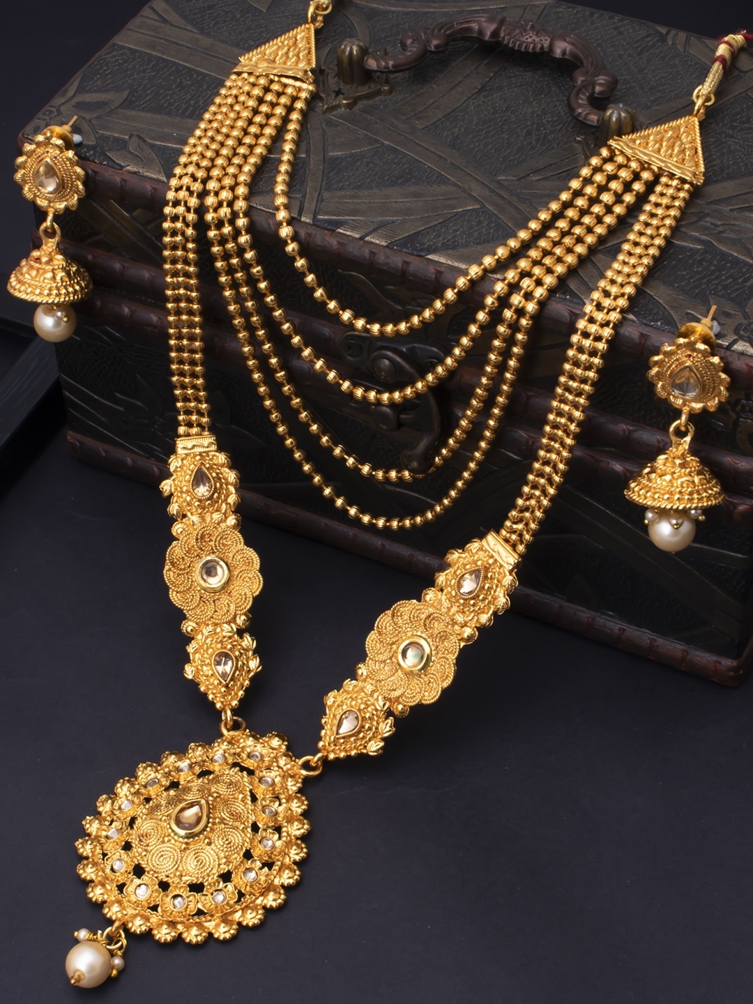 

Sukkhi Women Gold-Plated Fascinating Wedding Pearl Jewellery Set
