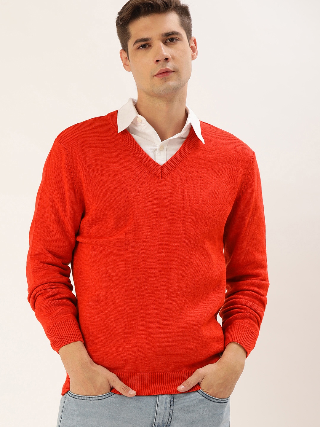 

Flying Machine Men Red V-Neck Pullover Sweater