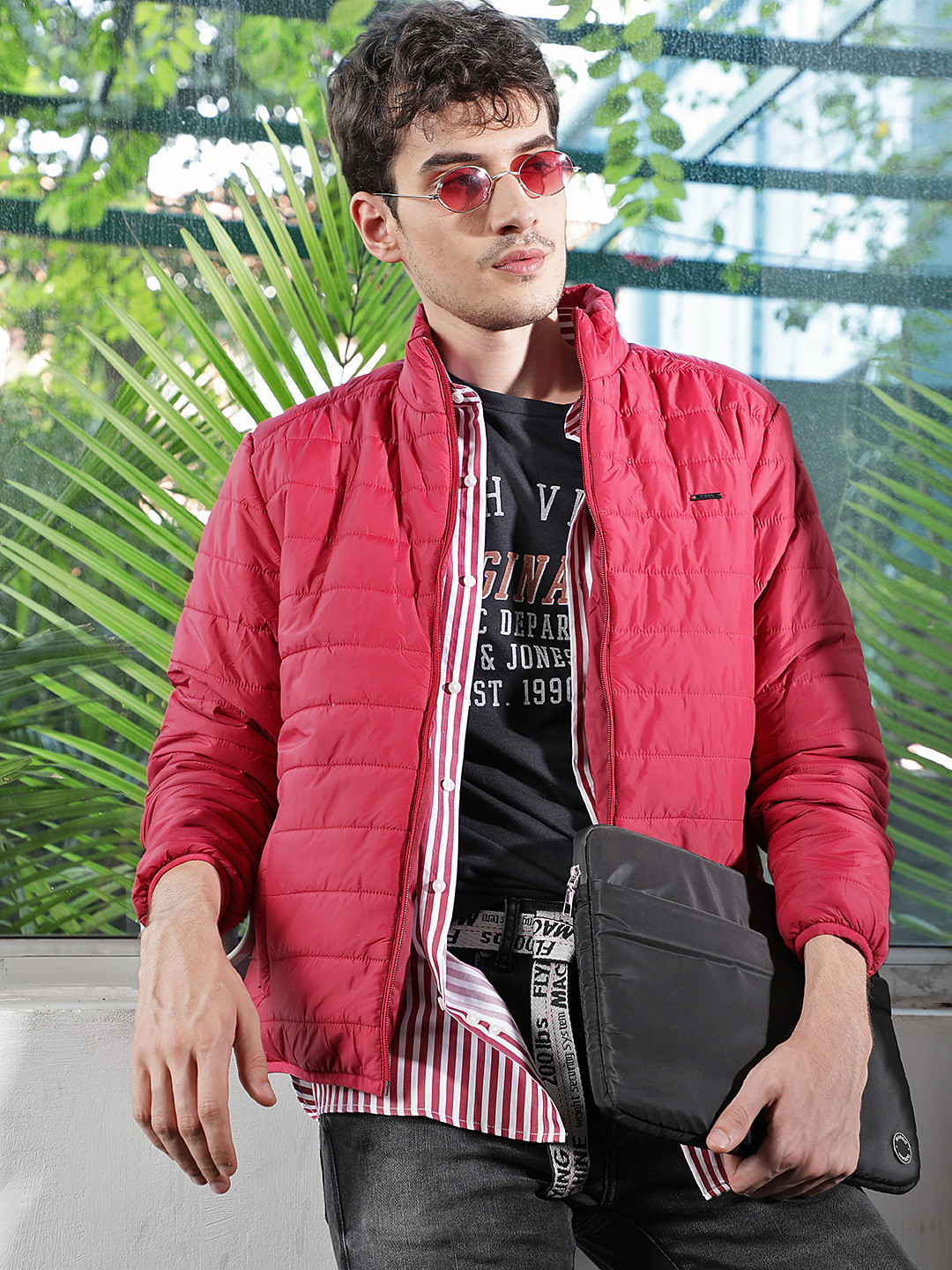 

Flying Machine Men Wine-Coloured Solid Padded Jacket, Purple