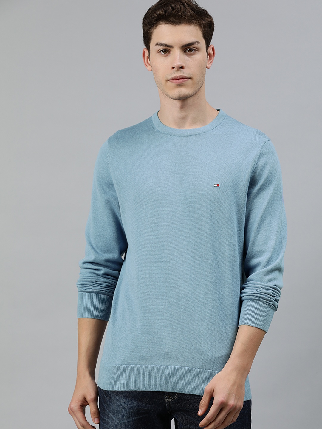 

Tommy Hilfiger Men Blue Solid Pullover Sweater