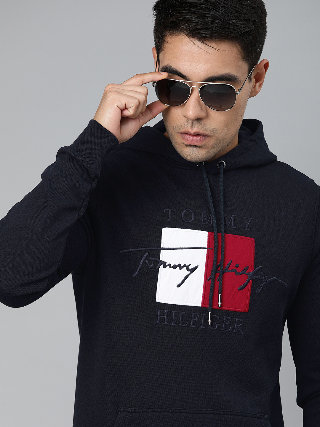 

Tommy Hilfiger Men Navy Blue Embroidered Hooded Sweatshirt