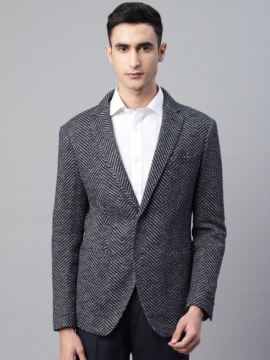 

Blackberrys Men Navy & White Herringbone Patterned Slim Fit Single-Breasted Formal Blazer, Navy blue
