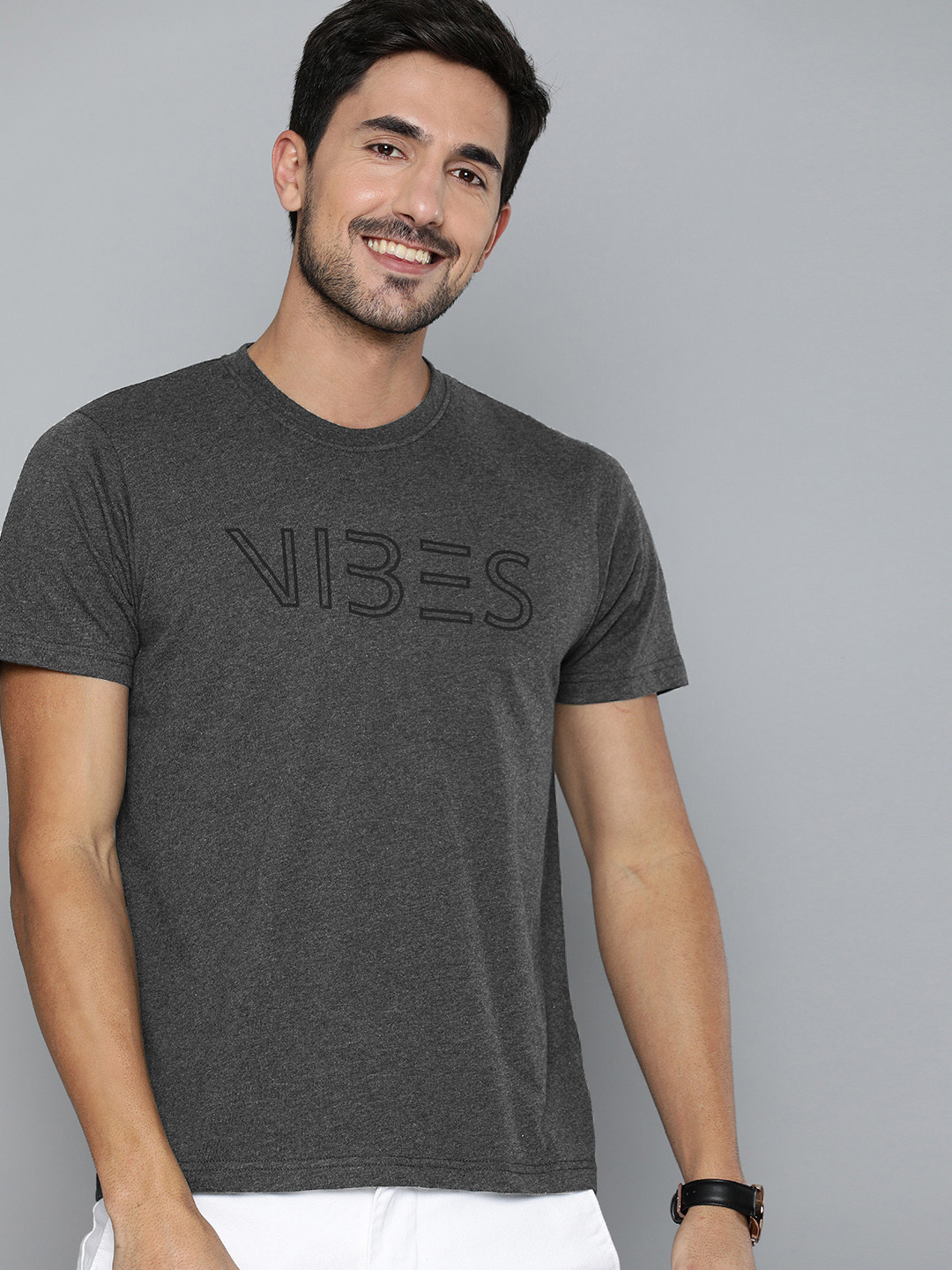 

HERE&NOW Men Charcoal Grey Printed Round Neck T-shirt