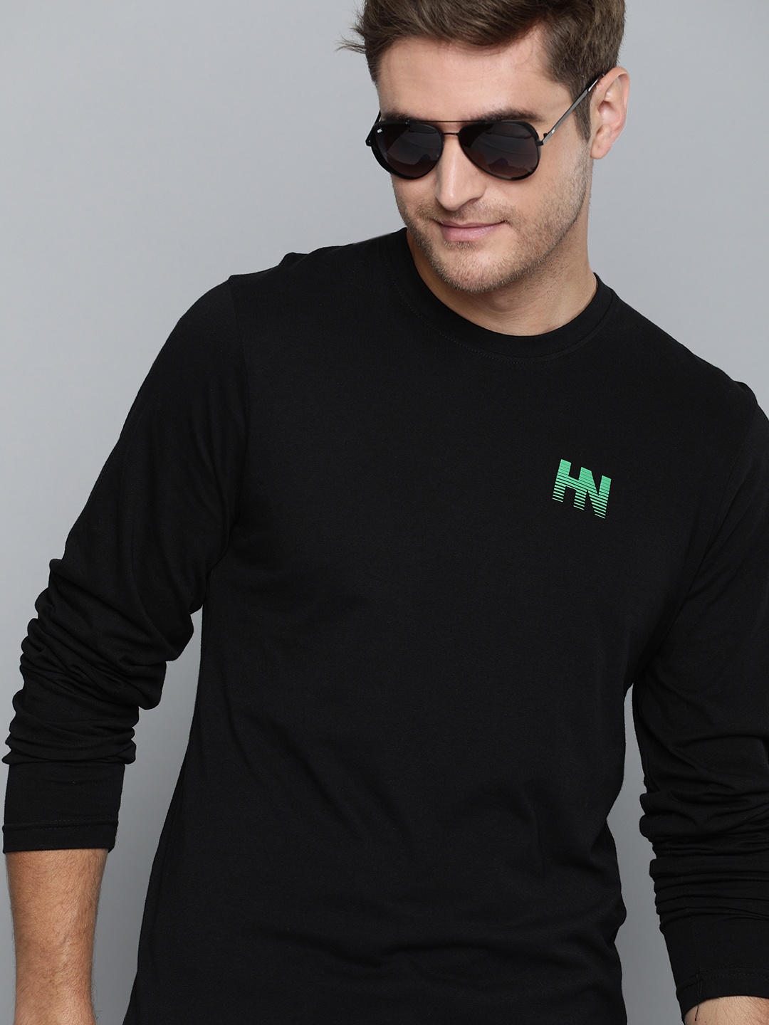 

HERE&NOW Men Black Solid Round Neck T-shirt