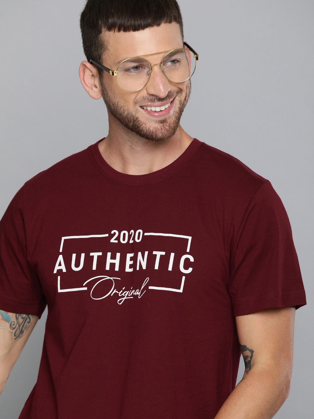 

HERENOW Men Maroon Printed Round Neck Pure Cotton T-shirt