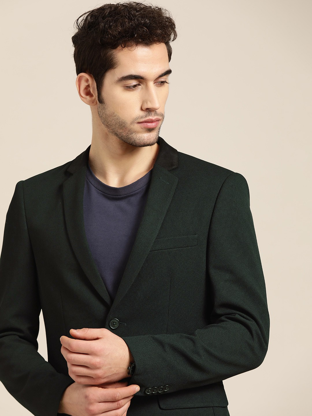 

INVICTUS Men Green Solid Slim Fit Single Breasted Casual Blazer