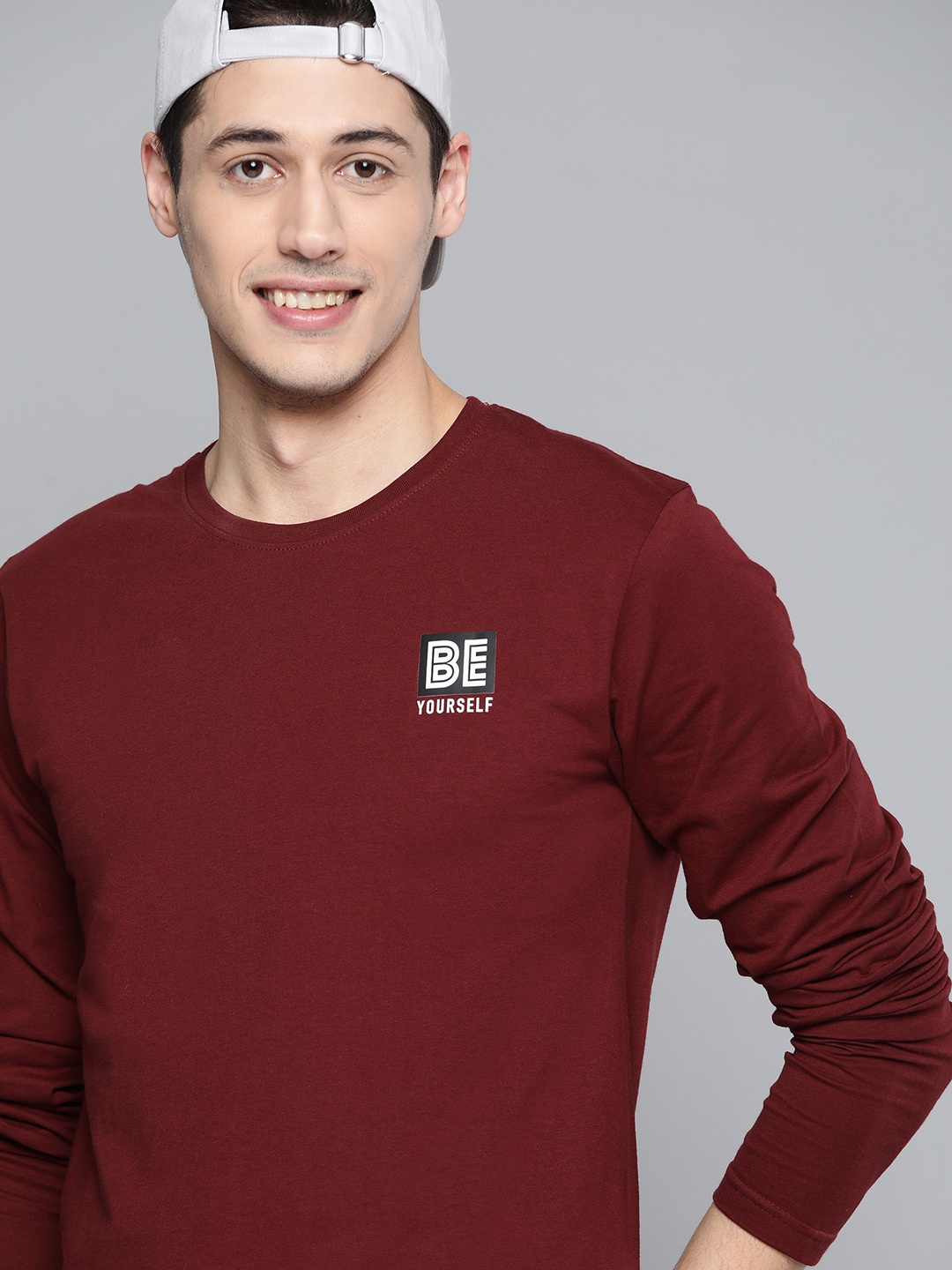 

HERENOW Men Maroon Solid Round Neck Pure Cotton T-shirt