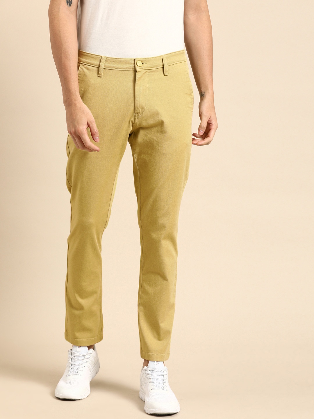 

ether Men Green Regular Fit Solid Bi-Stretch Chinos