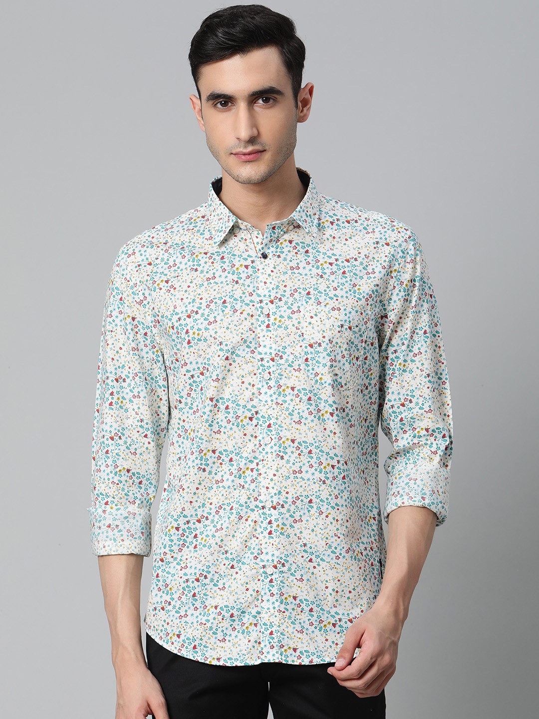 

Blackberrys Men White & Blue Slim Fit Ditsy Floral Print Casual Shirt