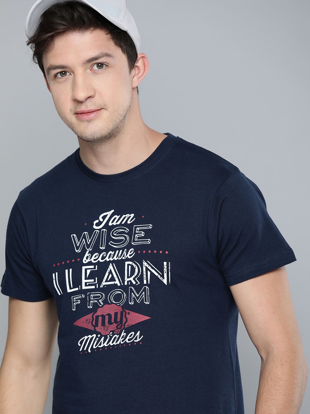 

HERENOW Men Navy Blue Printed Round Neck Pure Cotton T-shirt