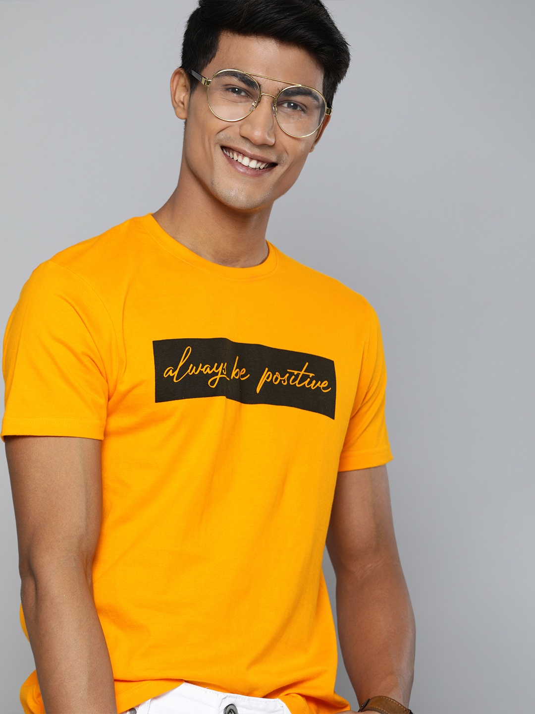 

HERENOW Men Mustard Yellow Printed Round Neck Pure Cotton T-shirt