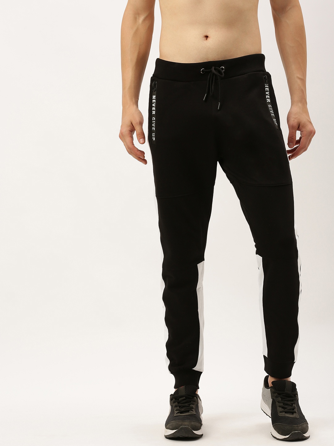 

Flying Machine Men Black Solid Joggers