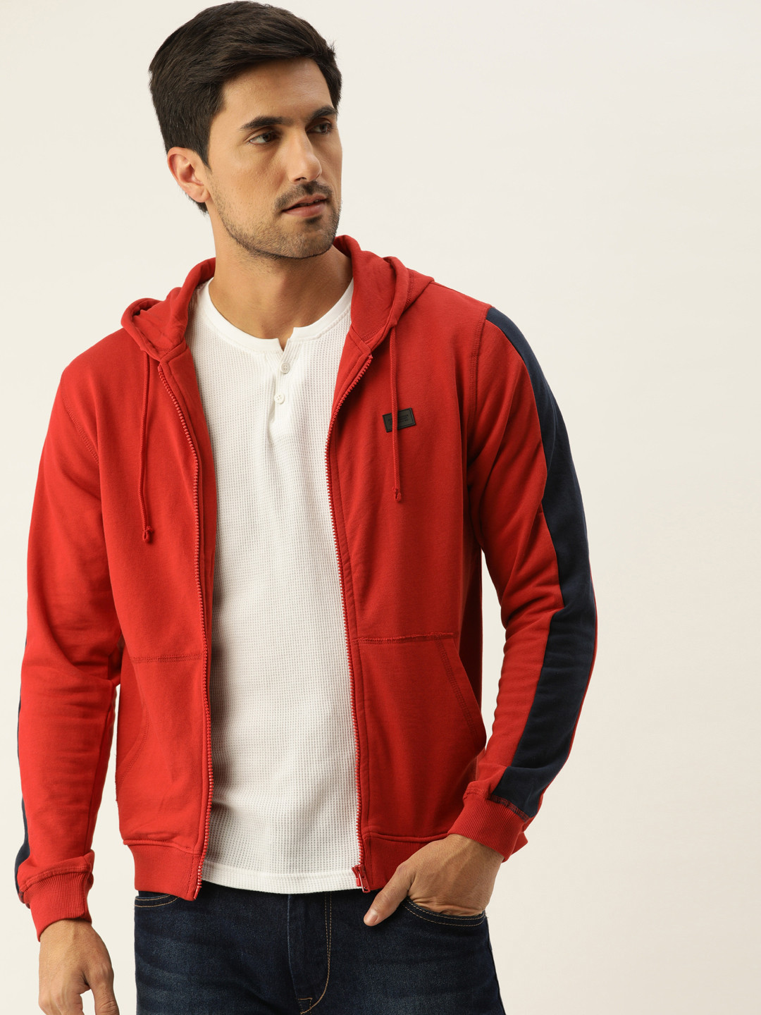 

Flying Machine Men Red Solid Hooded Sweatshirt