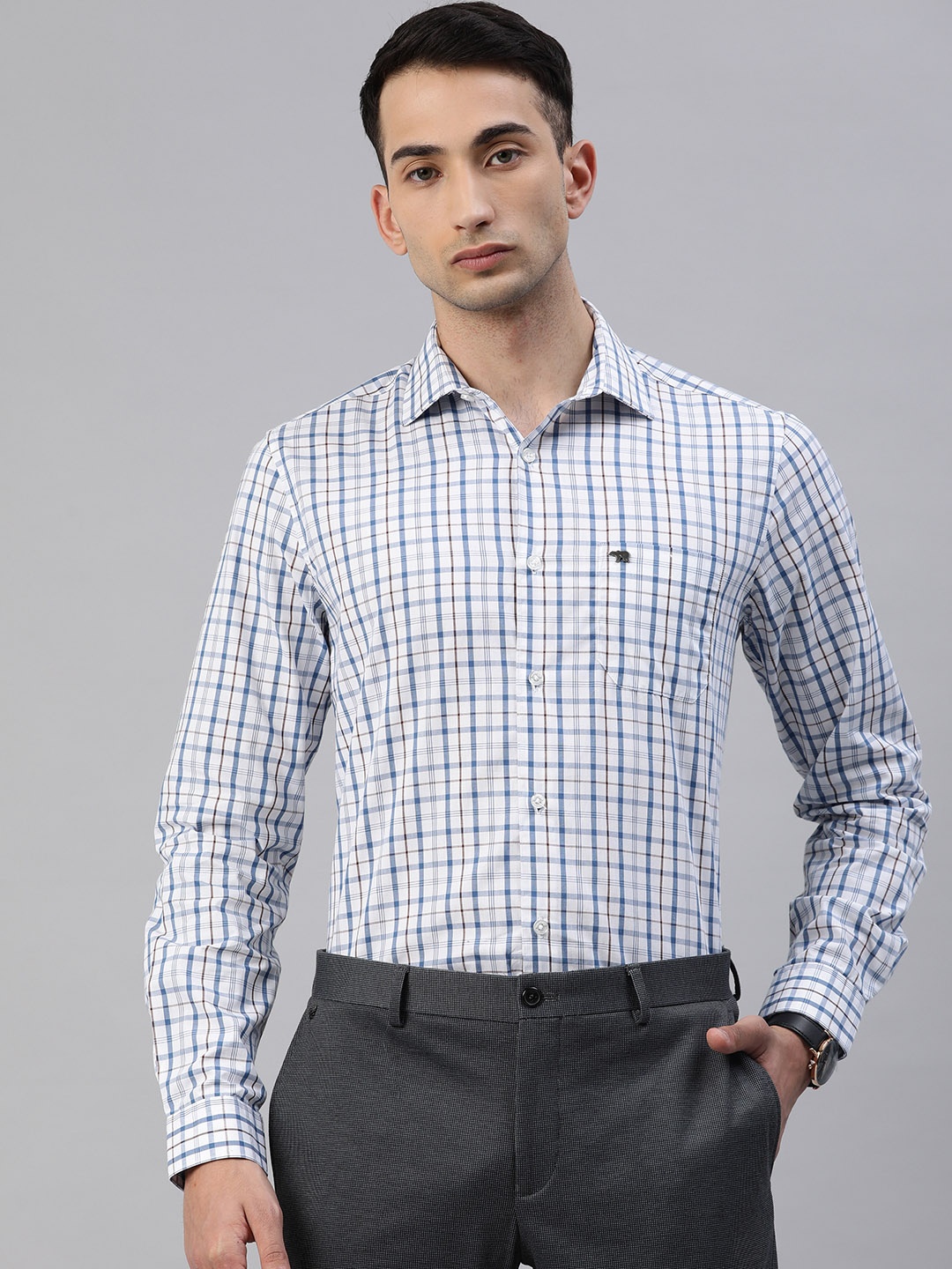 

THE BEAR HOUSE Men White & Blue Slim Fit Checked Formal Shirt