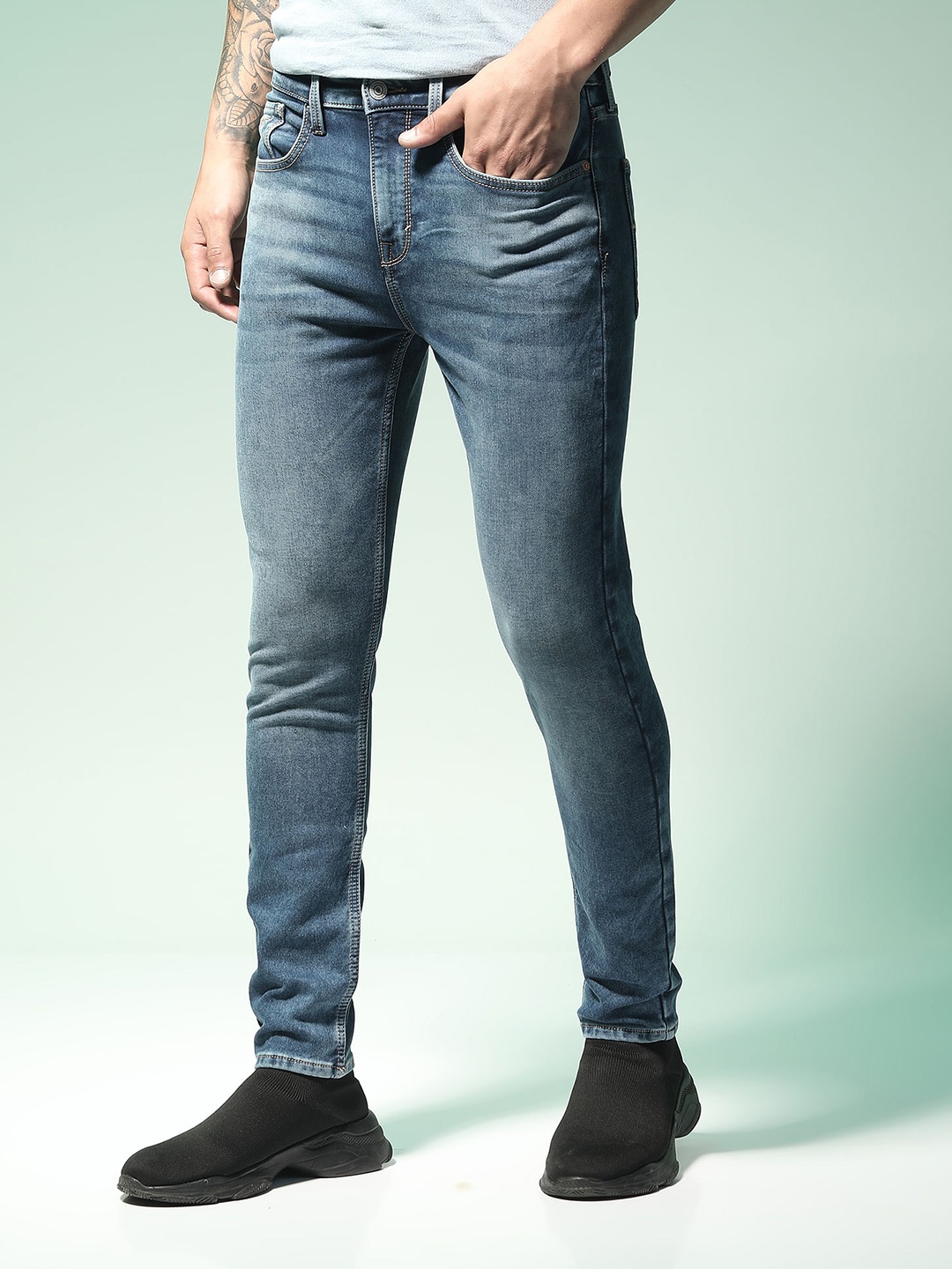 

Flying Machine Men Blue Regular Fit Mid-Rise Clean Look Stretchable Jeans