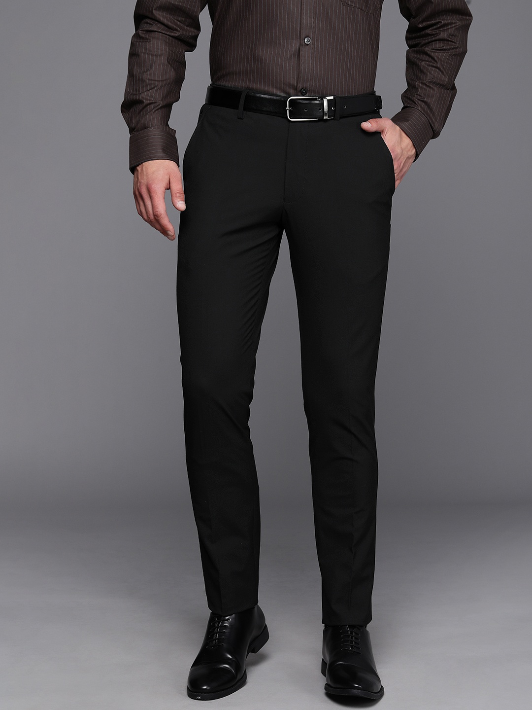 

Louis Philippe Men Black Solid Super Slim Fit Low-Rise Formal Trousers
