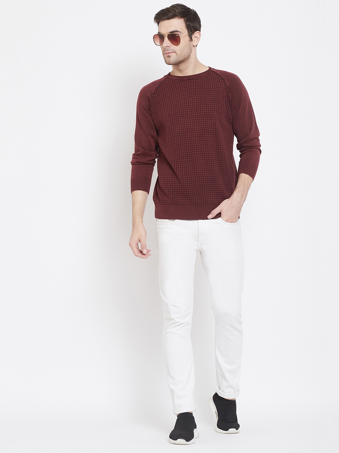 

Crimsoune Club Men Maroon Solid Pullover Sweater