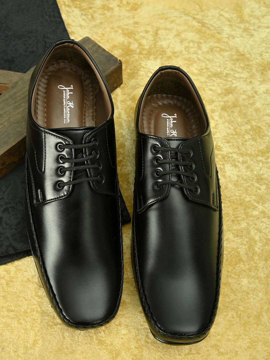 

John Karsun Men Black Solid Formal Derbys