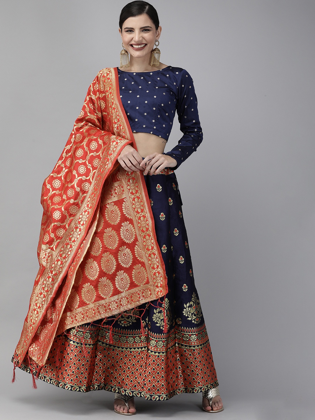 

DIVASTRI Navy Blue & Gold-Toned Woven Design Semi-Stitched Lehenga & Unstitched Blouse with Dupatta