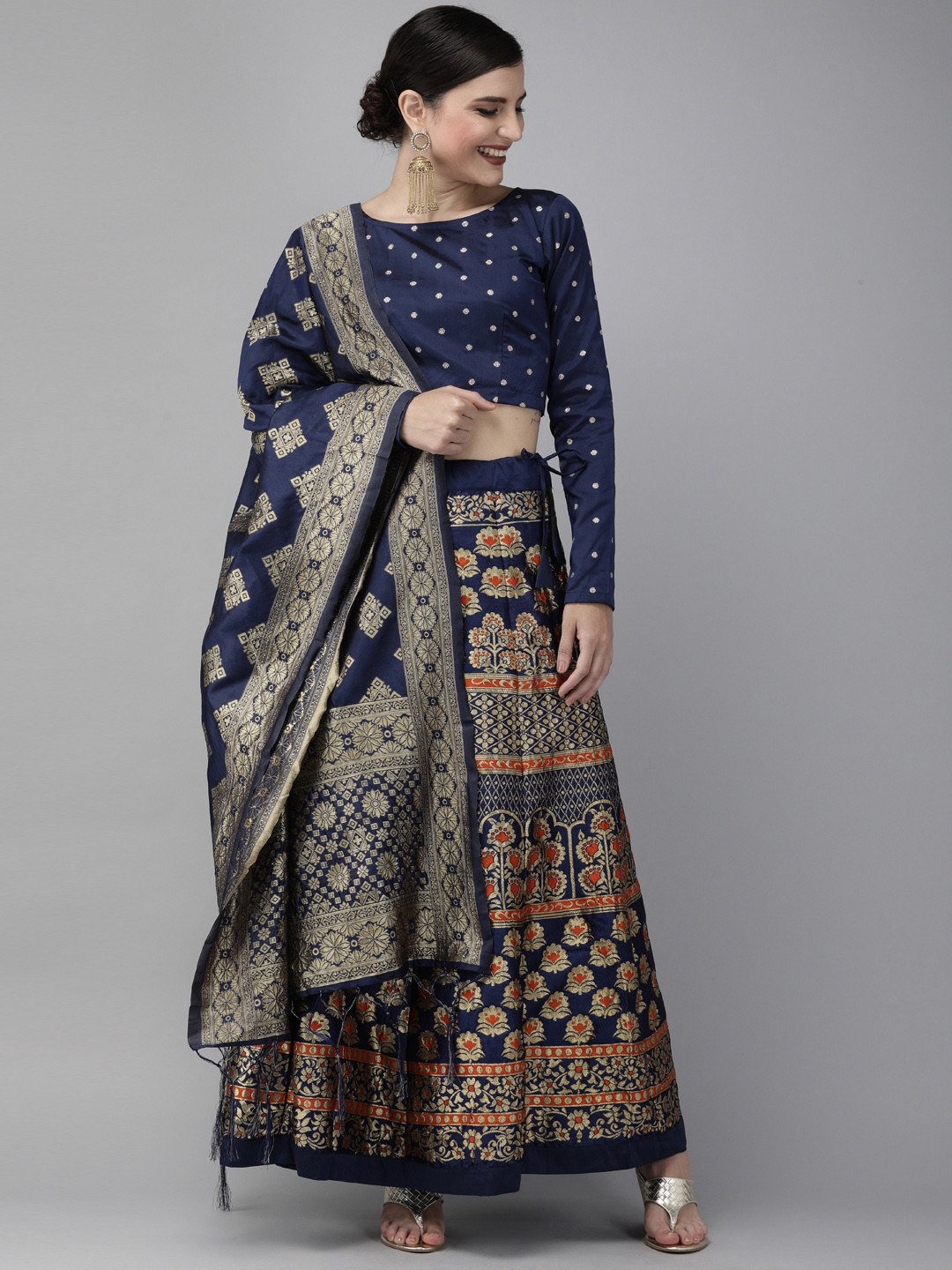 

DIVASTRI Navy Blue & Gold-Toned Woven Design Semi-Stitched Lehenga & Unstitched Blouse with Dupatta