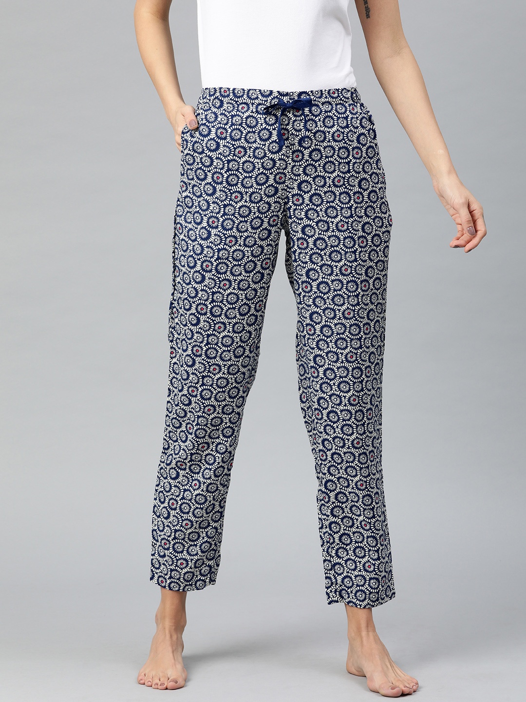 

Van Heusen Women Navy Blue & White Floral Printed Lounge Pants