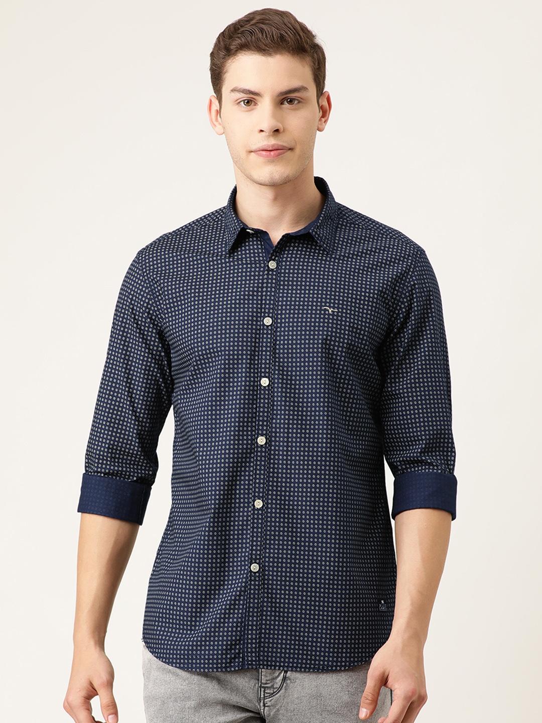 

Flying Machine Men Navy Blue & Off-White Slim Fit Floral Ditsy Printed Casual Shirt