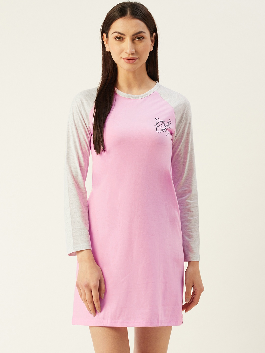 

Klamotten Pink & Grey Pure Cotton Solid Nightdress