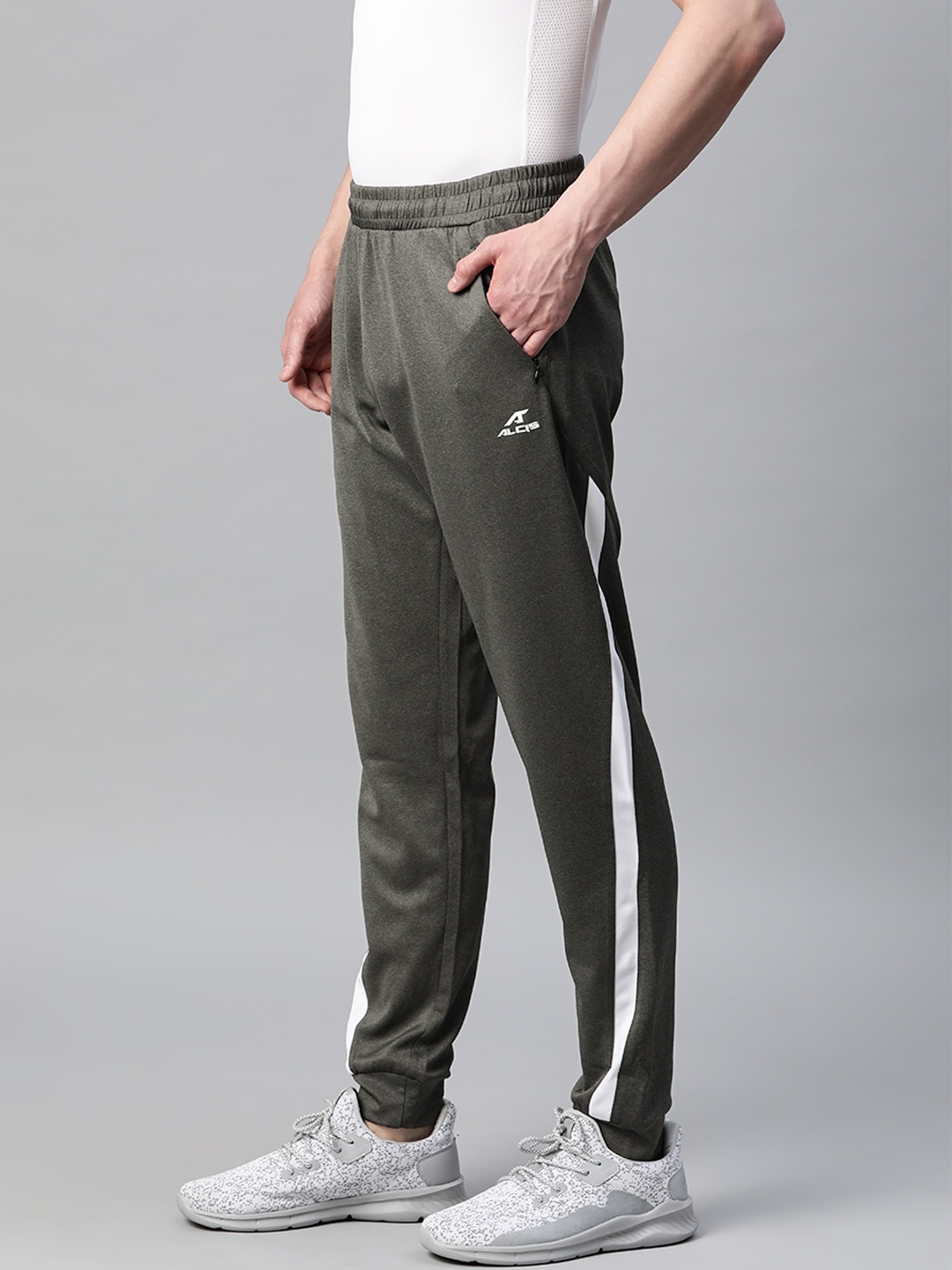 

Alcis Men Charcoal Grey Solid Joggers