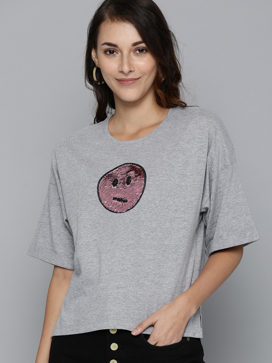 

Chemistry Women Grey Mermaid Sequins Round Neck T-shirt