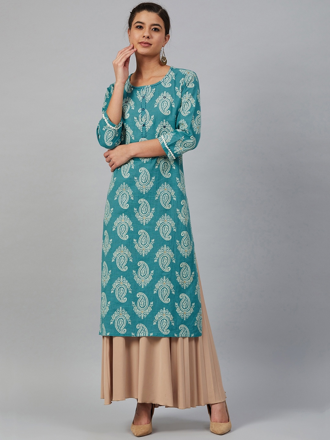 

Meeranshi Women Blue & Off-White Printed Straight Kurta