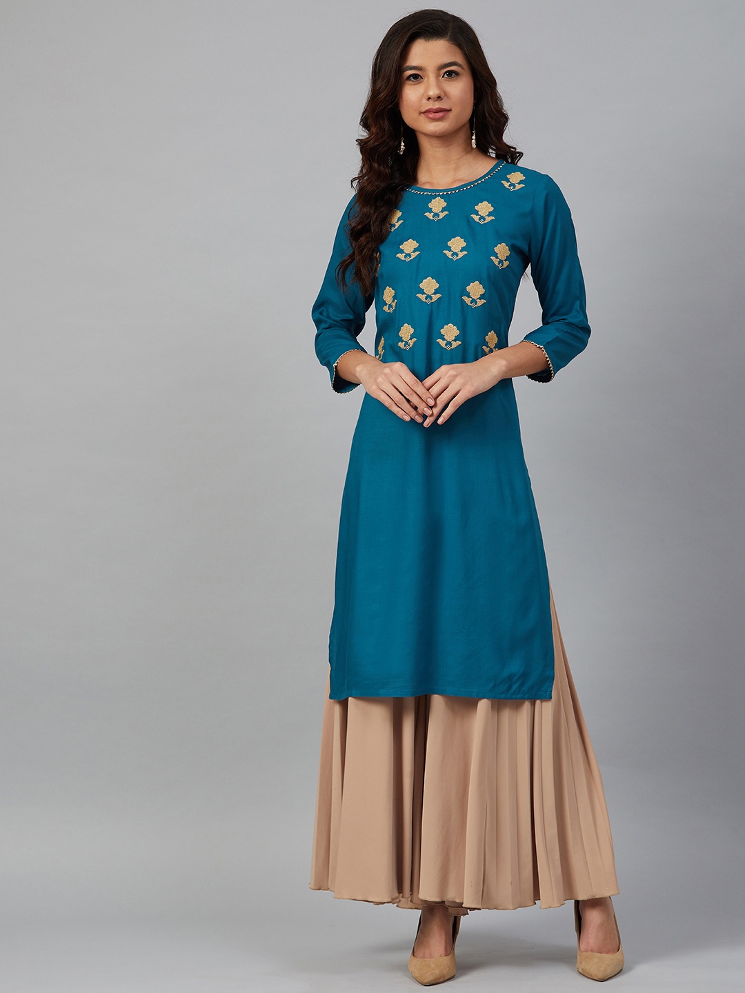

Meeranshi Women Teal & Gold-Toned Yoke Design Straight Kurta