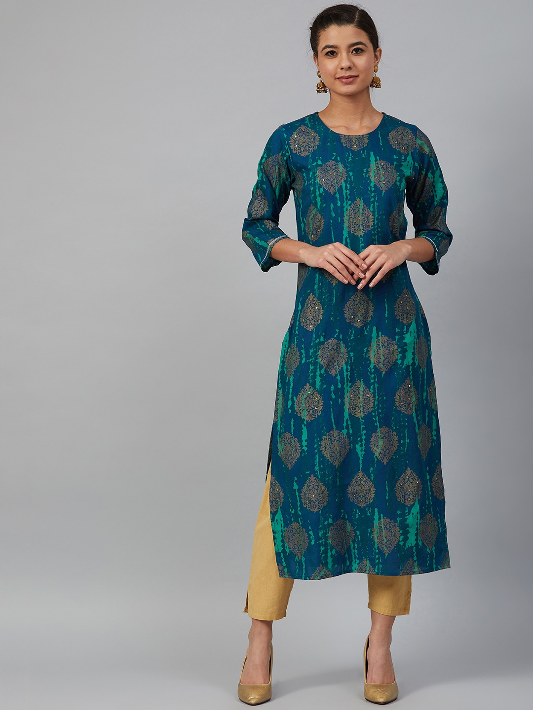 

Meeranshi Women Navy Blue & Green Printed Straight Kurta
