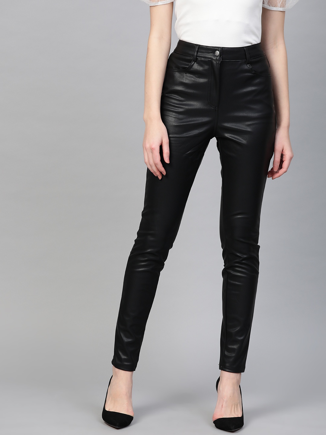 

DOROTHY PERKINS Women Black Regular Fit Solid Trousers
