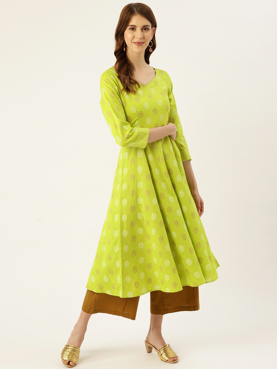 

Aayna Women Lime Green & Golden Handloom Foil Print Anarkali Kurta