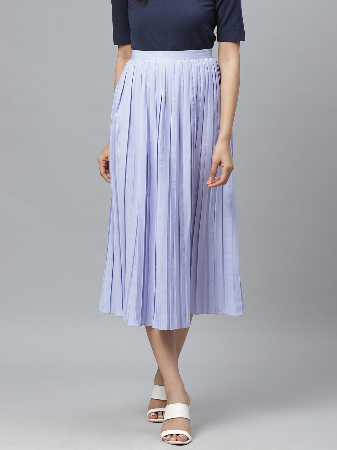 

Ives Women Lavender Solid Accordion Pleated Flared Skirt