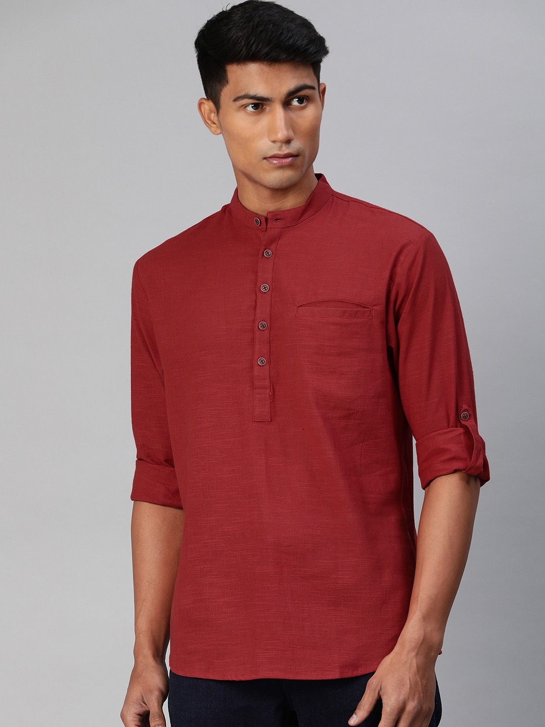 

SALWAR STUDIO Men Maroon Solid Straight Handloom Kurta