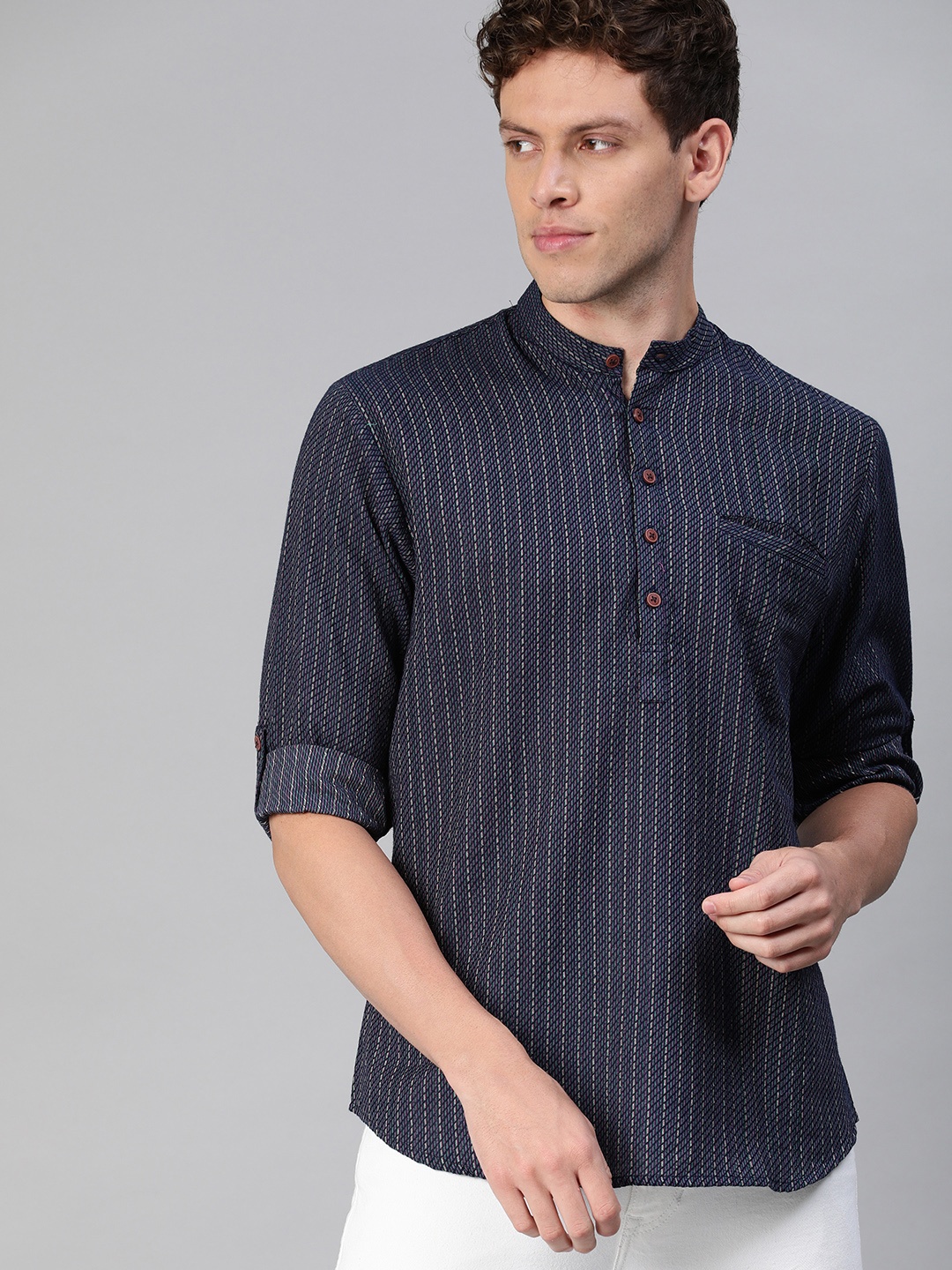 

SALWAR STUDIO Men Navy Blue Woven Design Straight Kurta