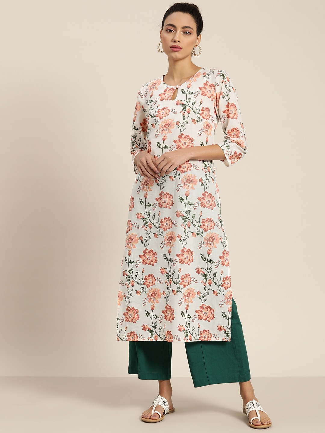 

Moda Rapido Women White & Peach-Coloured Floral Print Straight Kurta