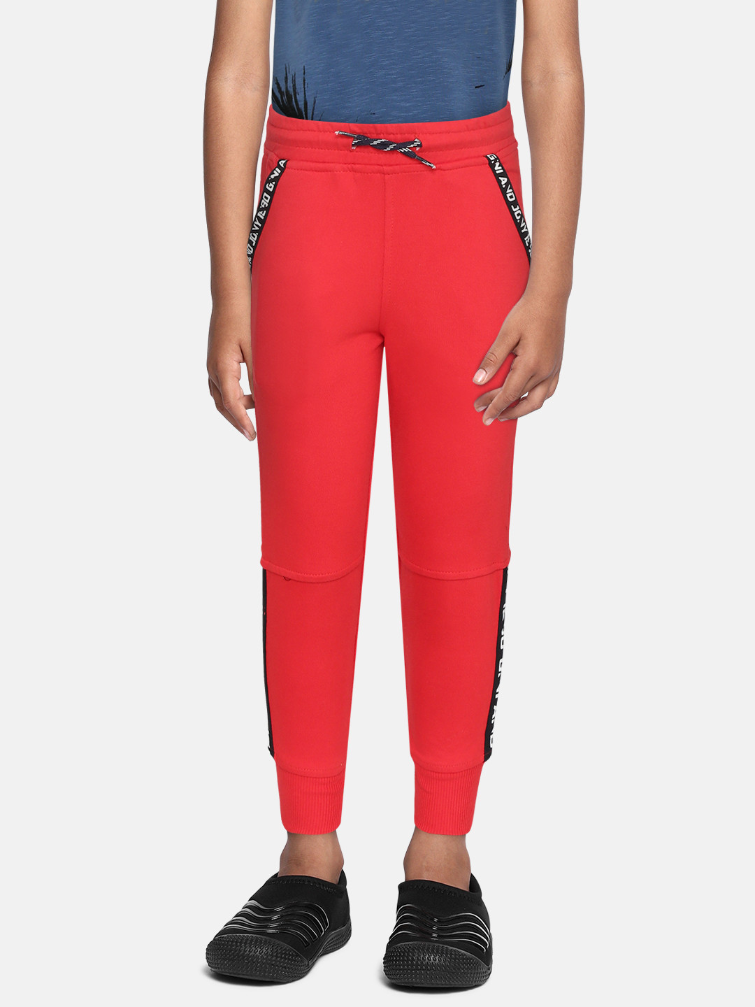 

Gini and Jony Boys Red Solid Joggers with Side Taping Detail
