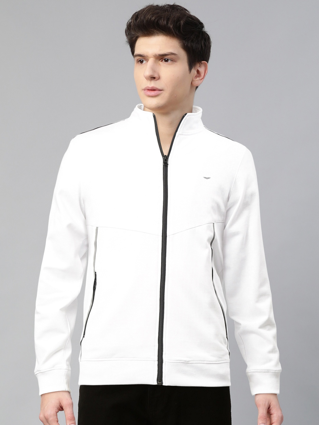 

Park Avenue Men White Solid Sweatshirt